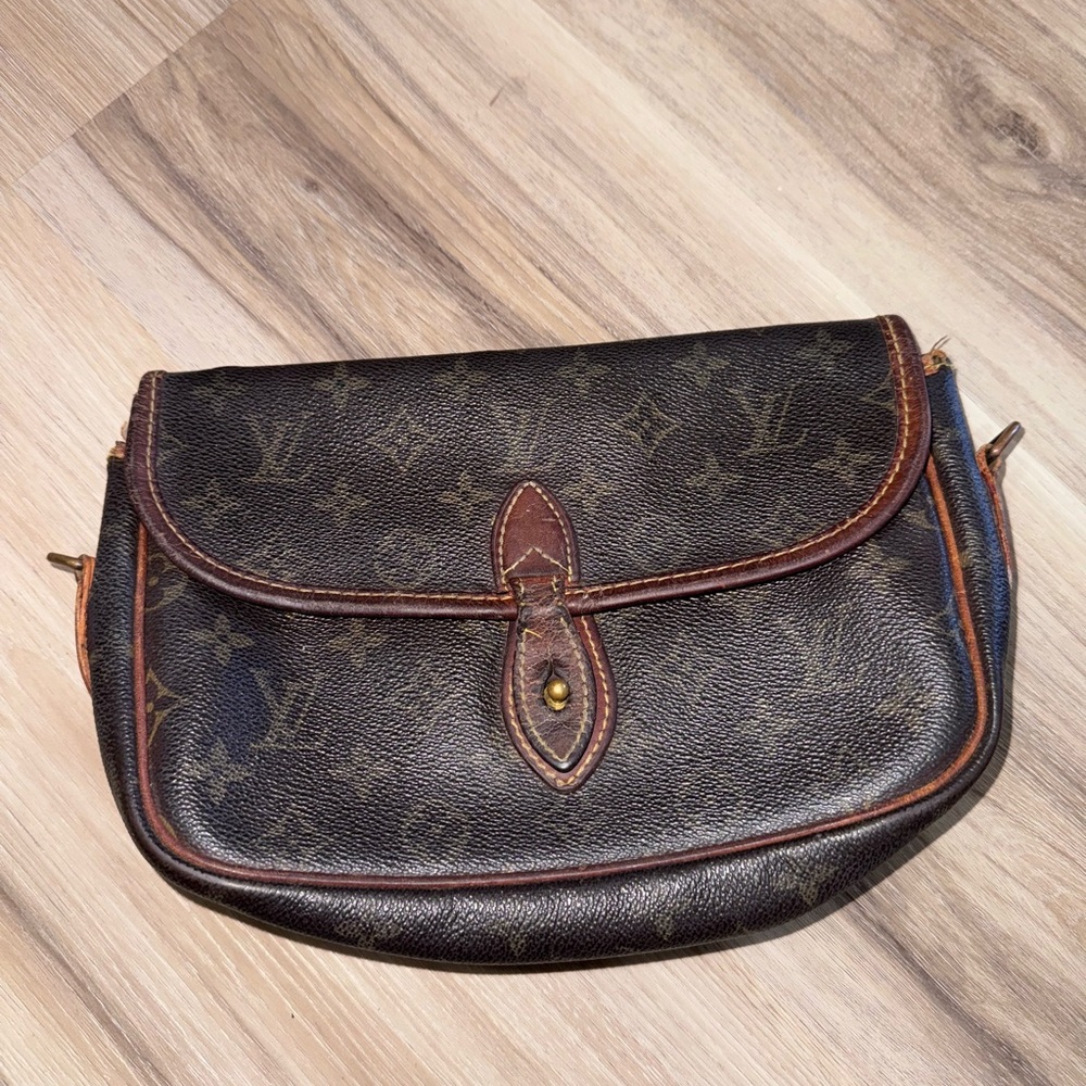 Louis Vuitton Black and Brown Clutch